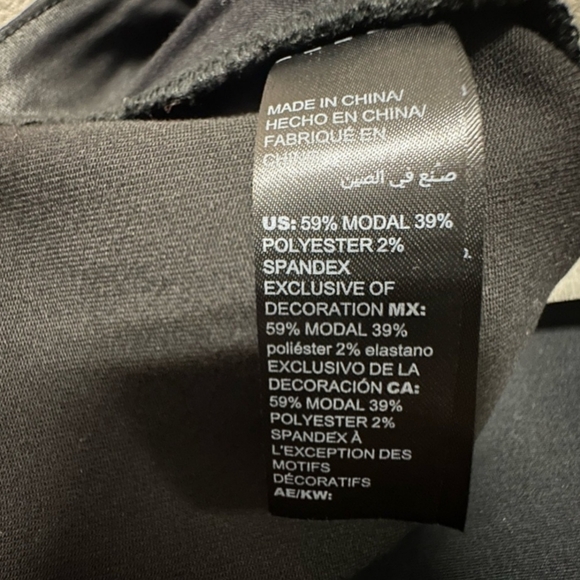 NWT White House Black Market Coated Zipper Pencil Skirt Size 6 - Picture 10 of 11